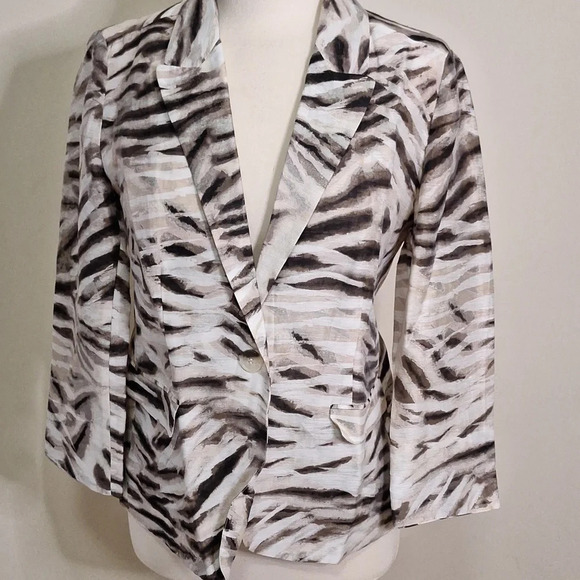 Chico's Tiger stripe Veronican lightweight linen blend single breast blazer - Picture 4 of 10